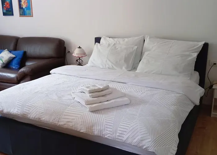 Oasis Apartment